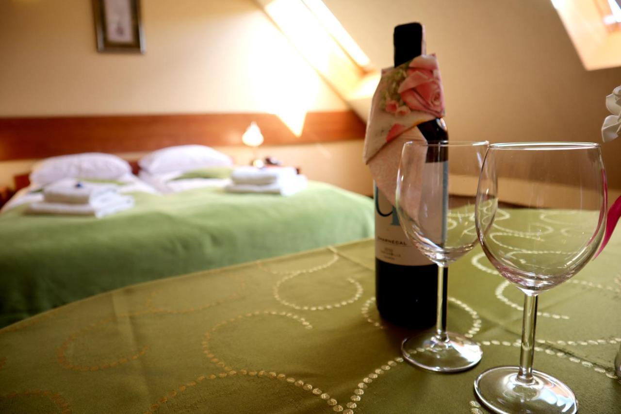 كوزتسالين Motel Arkadia المظهر الخارجي الصورة