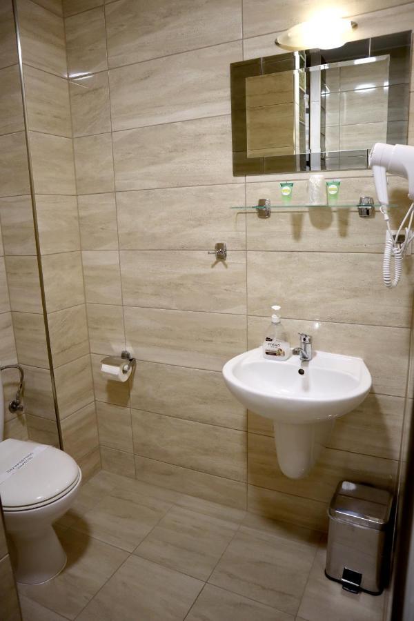 كوزتسالين Motel Arkadia المظهر الخارجي الصورة
