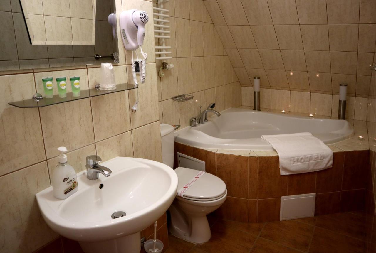 كوزتسالين Motel Arkadia المظهر الخارجي الصورة